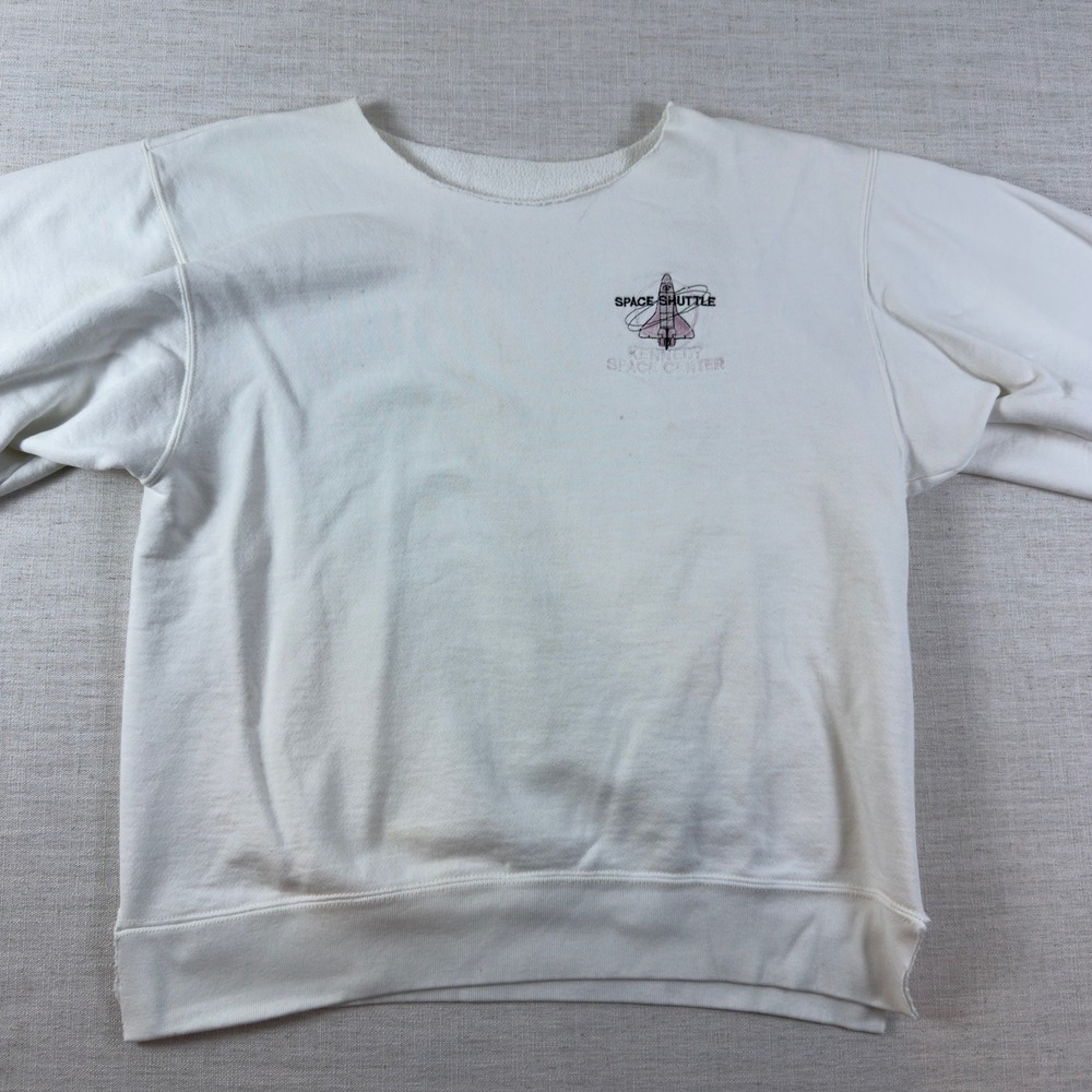 Vintage Kennedy Space Center Space Shuttle Embroidered Sweatshirt White Large